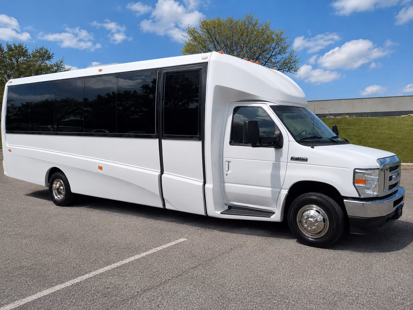 bus rentals for corporate retreats and team events around cheyenne