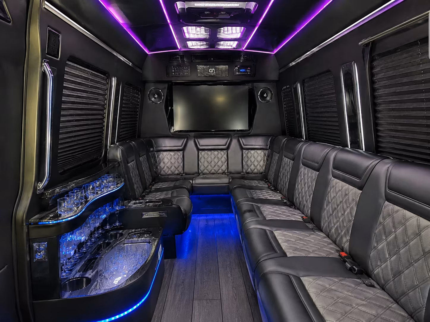 bus rentals for groups heading to colorado concert venues