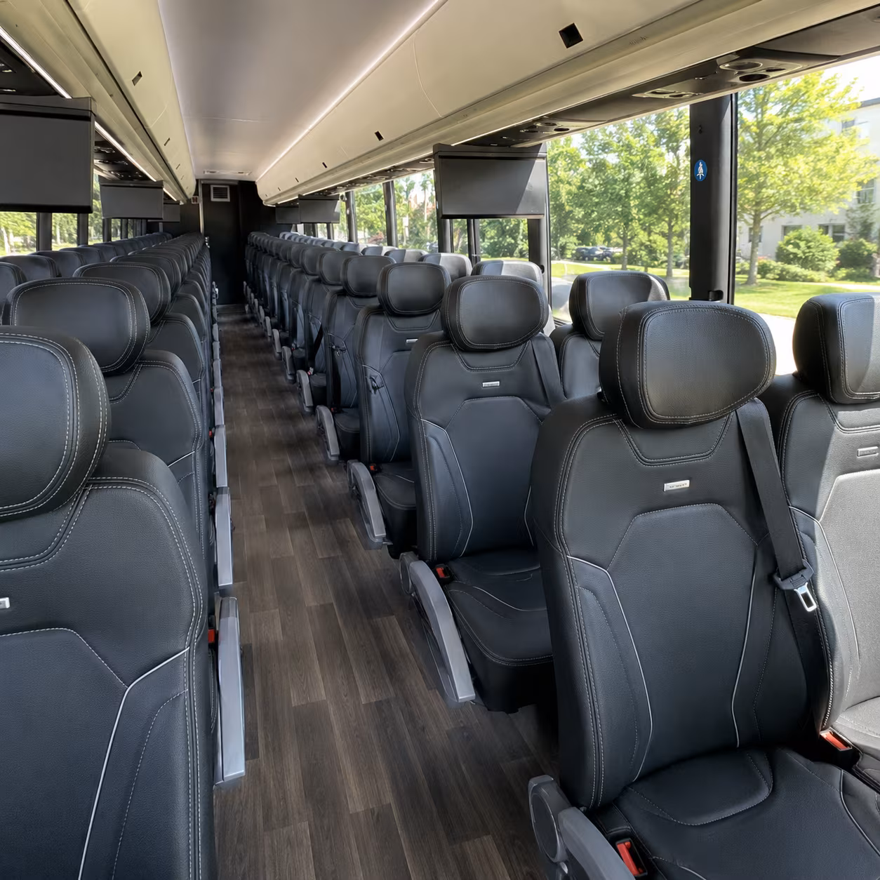 charter bus rentals and shuttle service at cheyenne regional airport cys