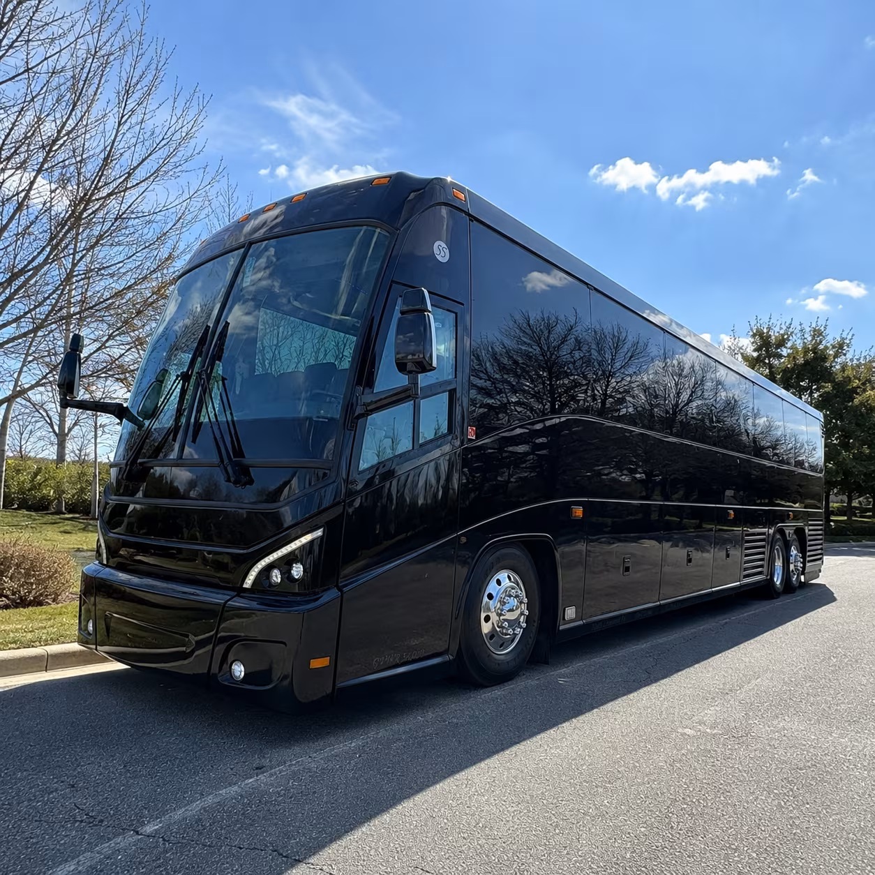 denver international airport group shuttle buses from cheyenne