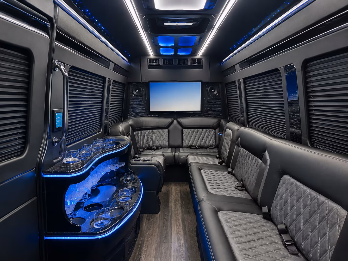 rodeo sporting events and stadium bus rentals in cheyenne